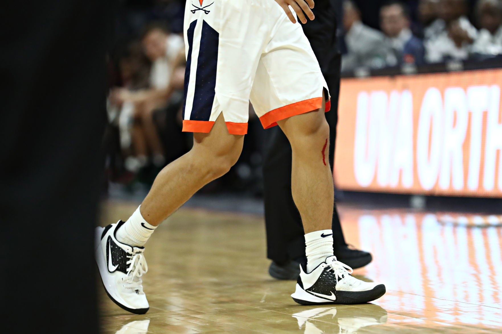 20191222_cdp_sports_uvahoops381.JPG